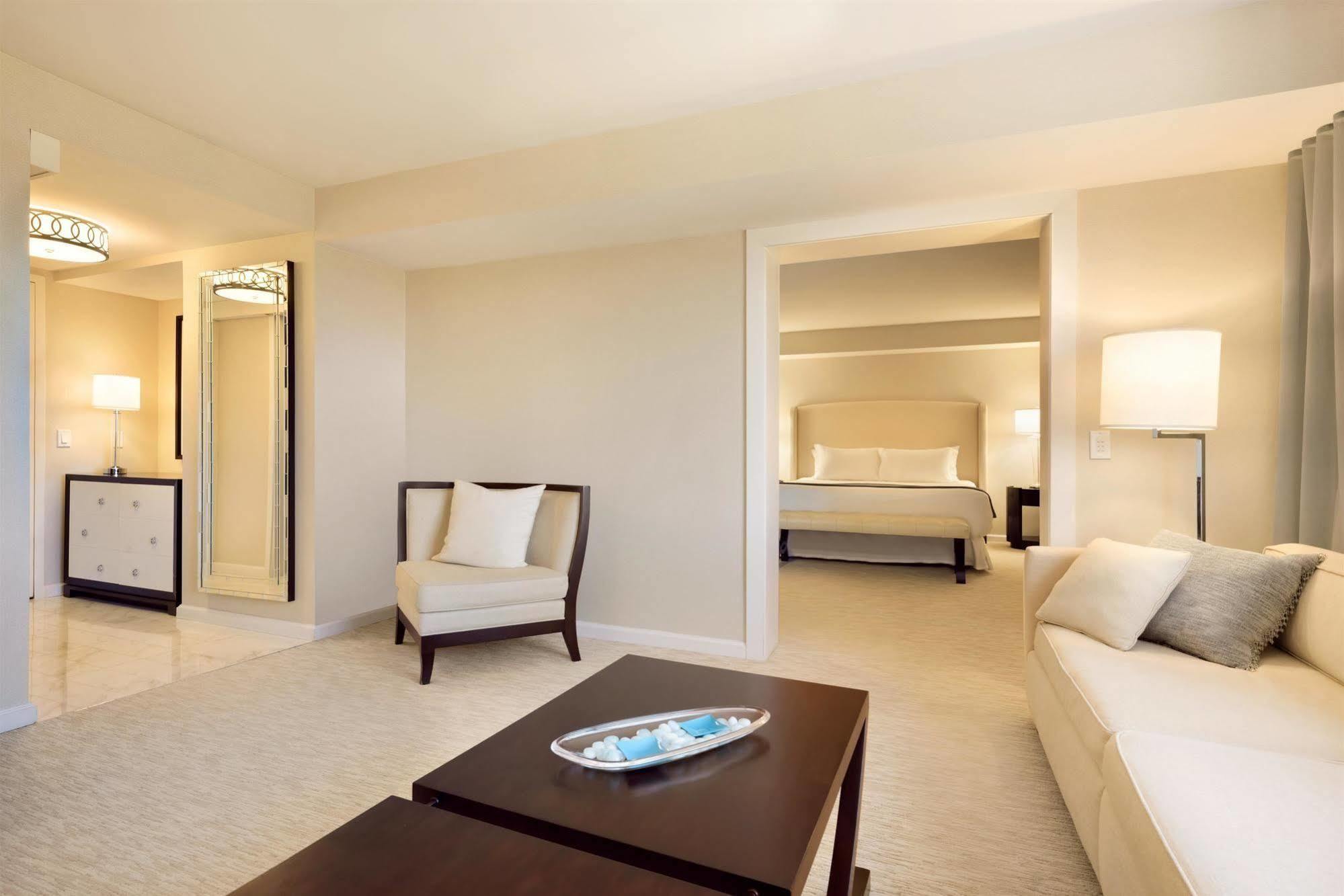 The H Hotel Мидланд Екстериор снимка